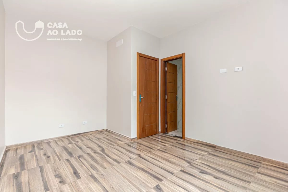 Sobrado 88m² com 02 quartos - Uberaba - Curitiba/PR.