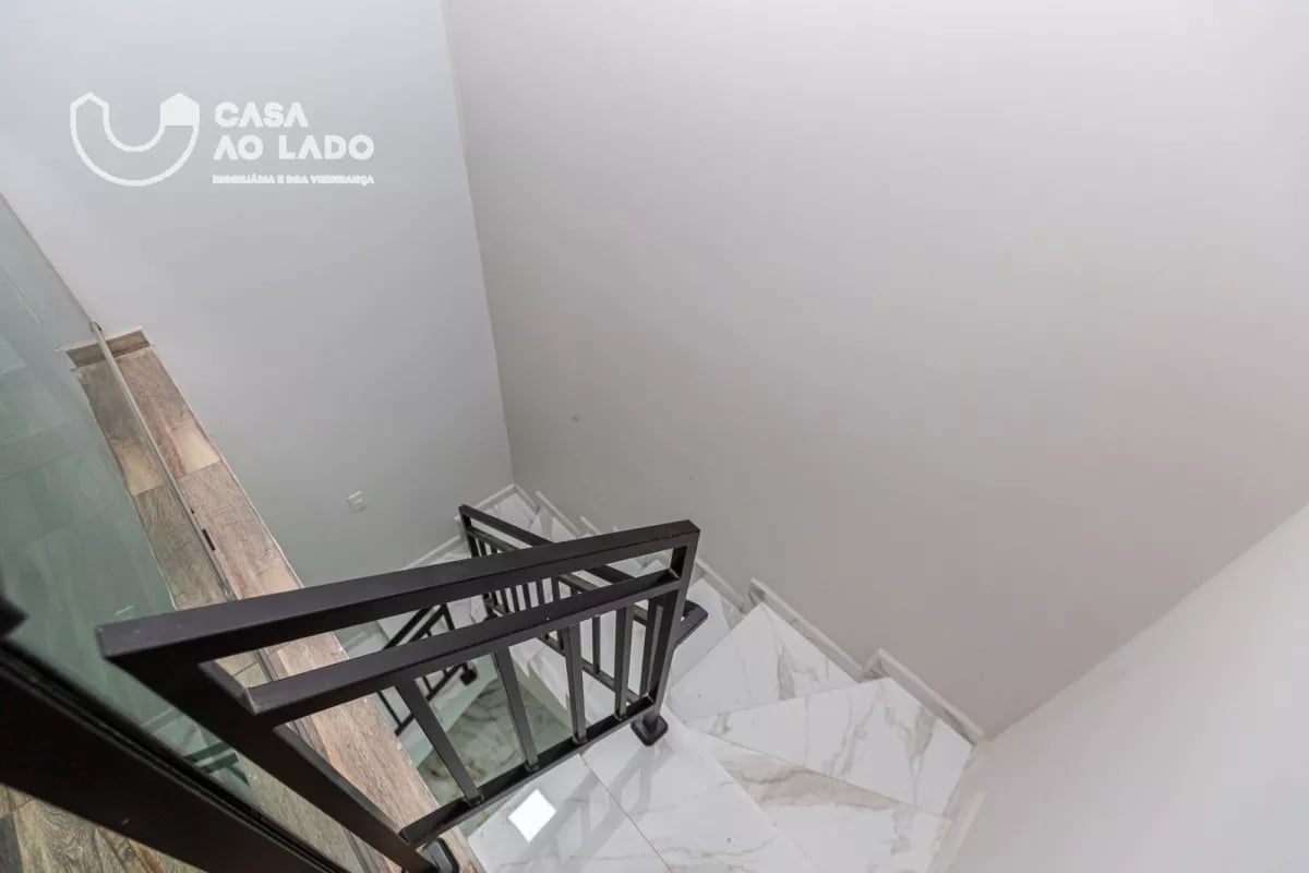 Sobrado 88m² com 02 quartos - Uberaba - Curitiba/PR.