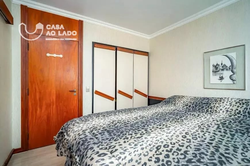 Apartamento 4 quartos, suíte, lareira e 2 vagas no Batel, Curitiba