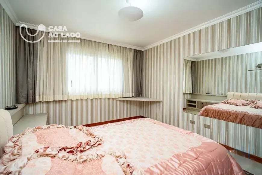 Apartamento 4 quartos, suíte, lareira e 2 vagas no Batel, Curitiba