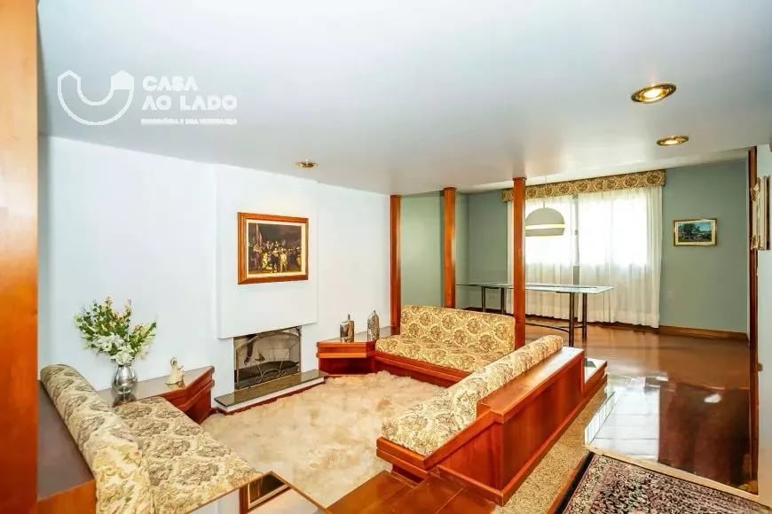 Apartamento 4 quartos, suíte, lareira e 2 vagas no Batel, Curitiba