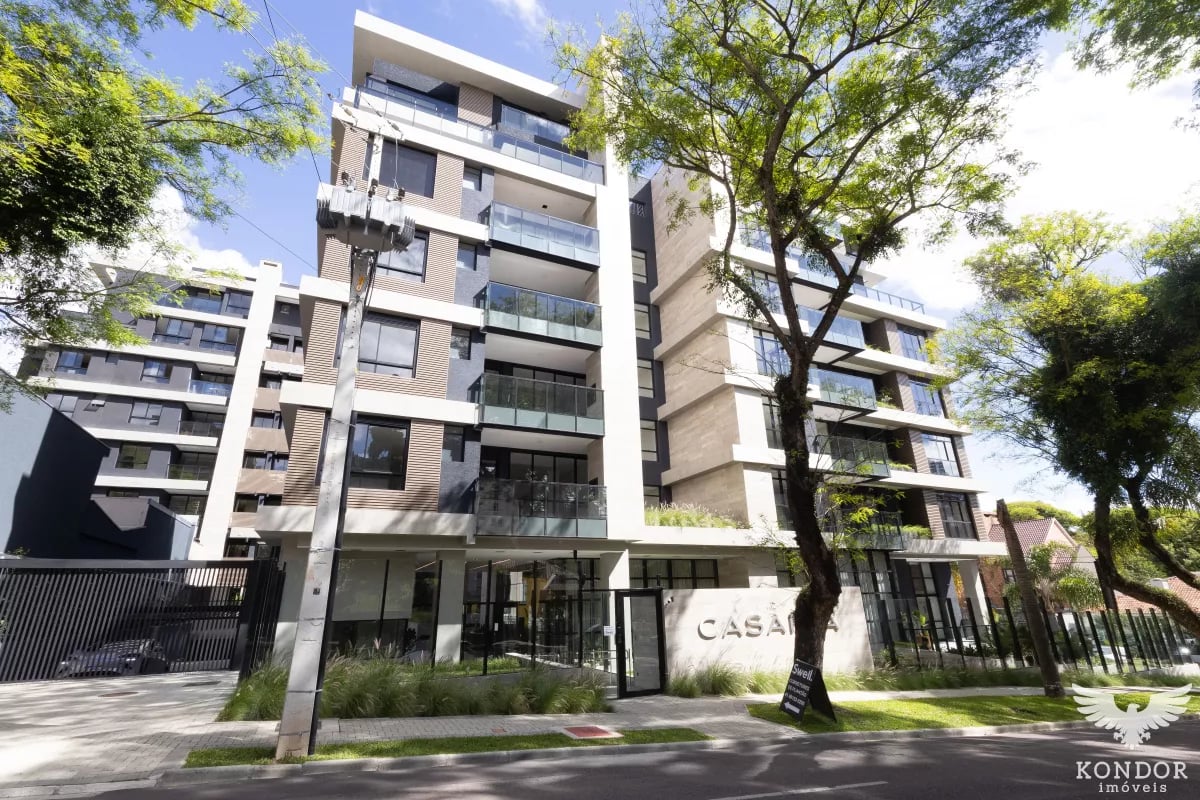 Apartamento no CHAMPAGNAT com 216,71m²