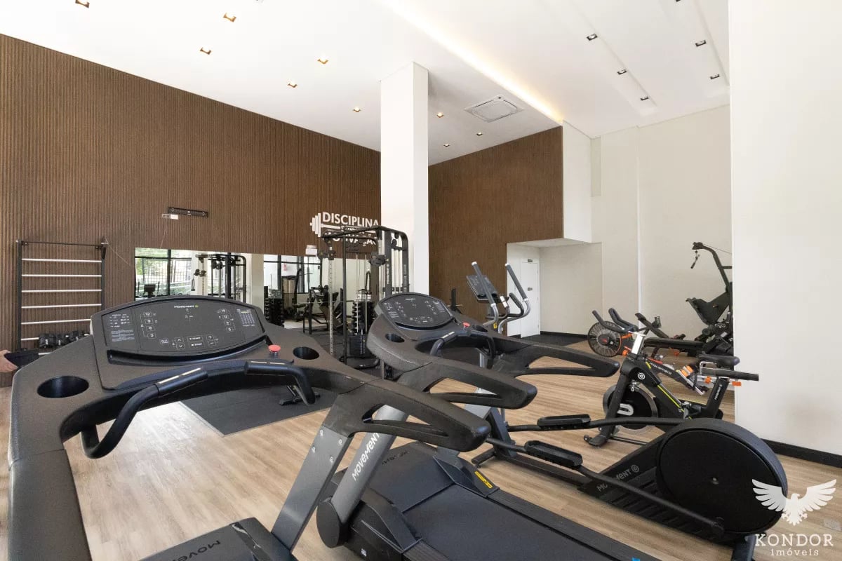 Apartamento no CHAMPAGNAT com 216,71m²