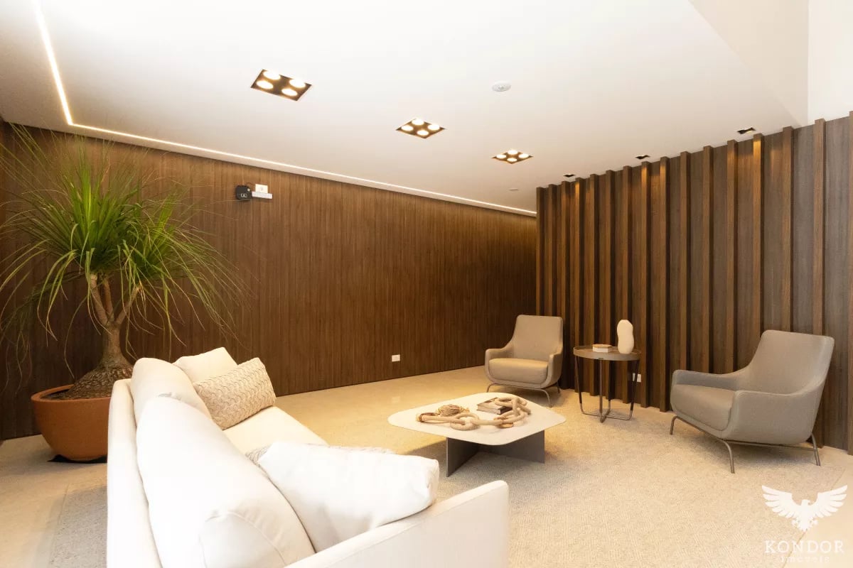 Apartamento no CHAMPAGNAT com 216,71m²