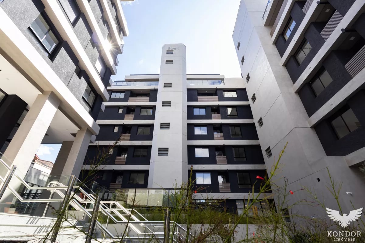 Apartamento no CHAMPAGNAT com 216,71m²