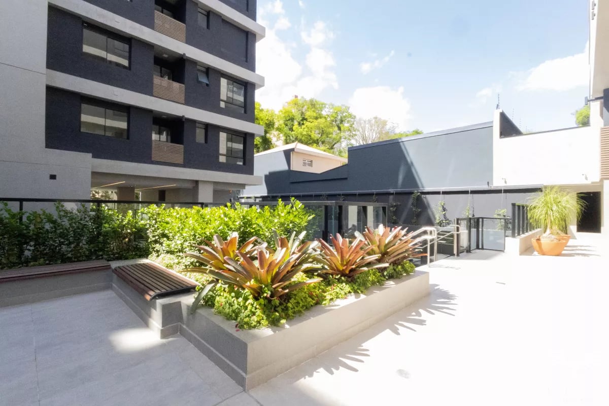Apartamento no CHAMPAGNAT com 216,71m²
