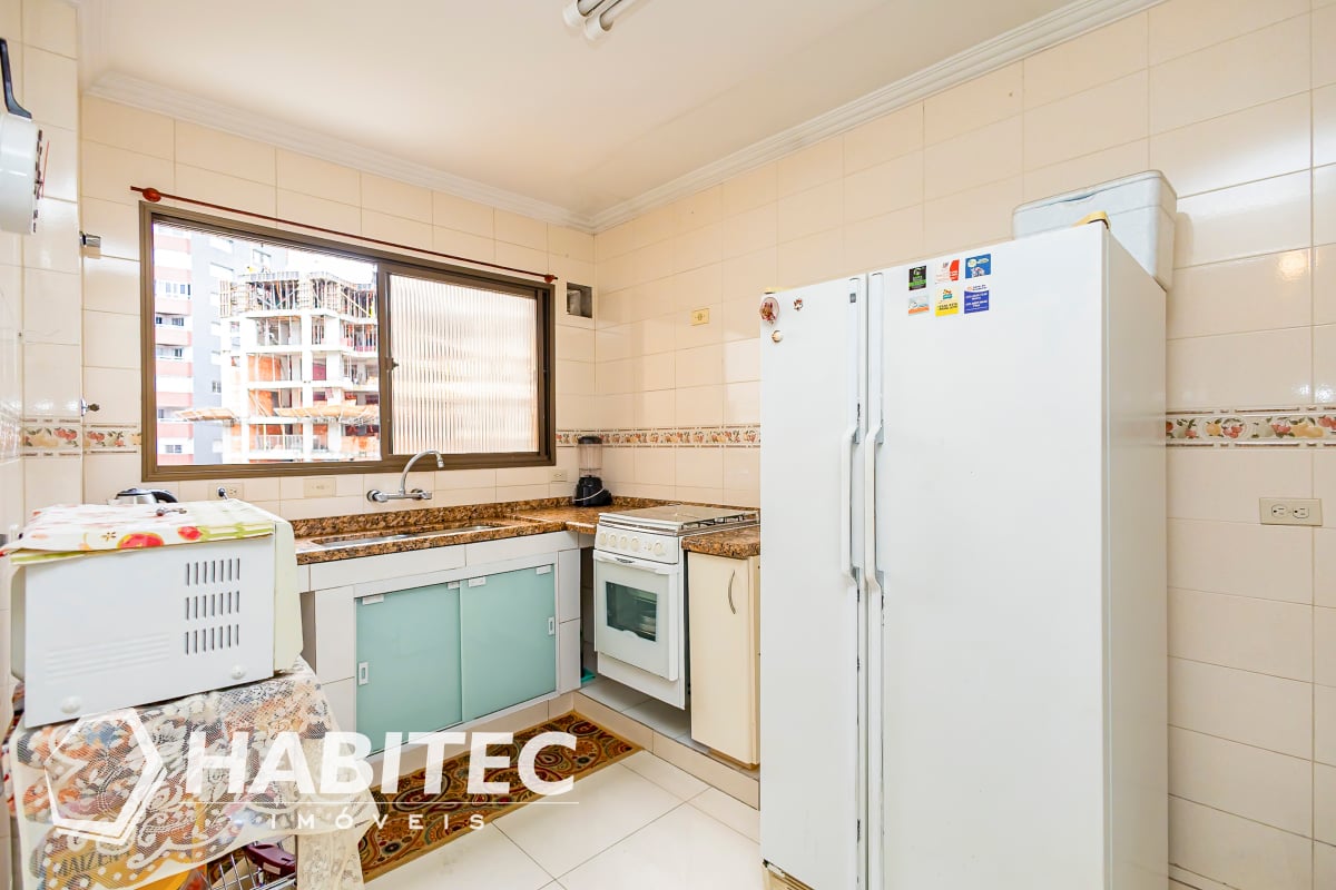 Apartamento com 04 quartos no Alto da XV -Ed Toulousse - HT3636