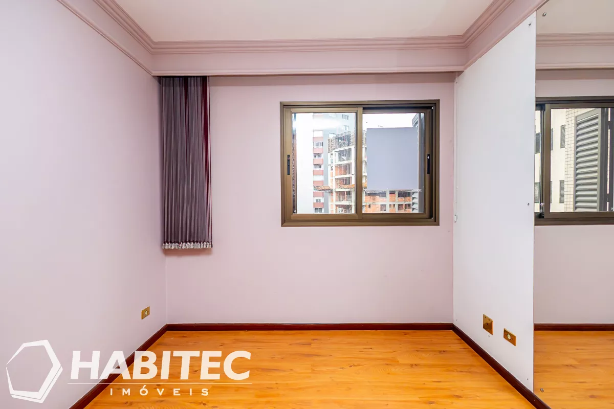 Apartamento com 04 quartos no Alto da XV -Ed Toulousse - HT3636