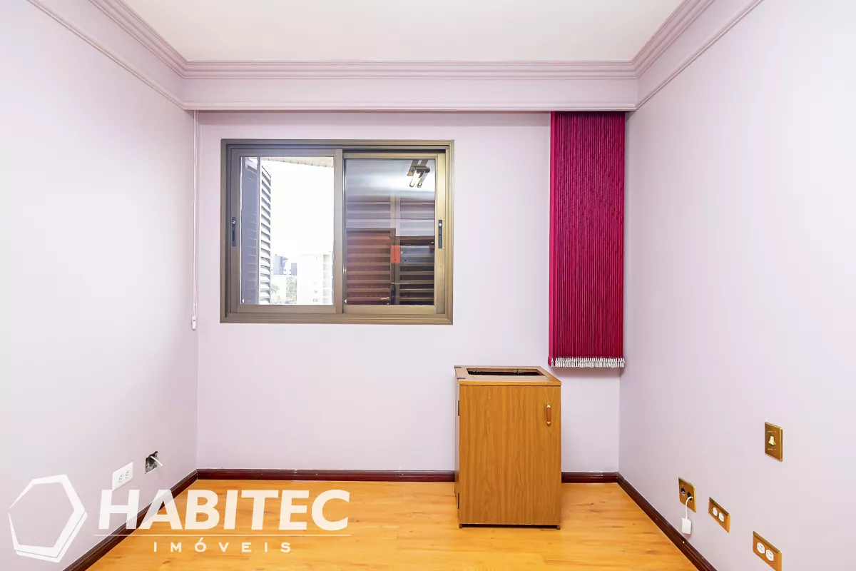 Apartamento com 04 quartos no Alto da XV -Ed Toulousse - HT3636