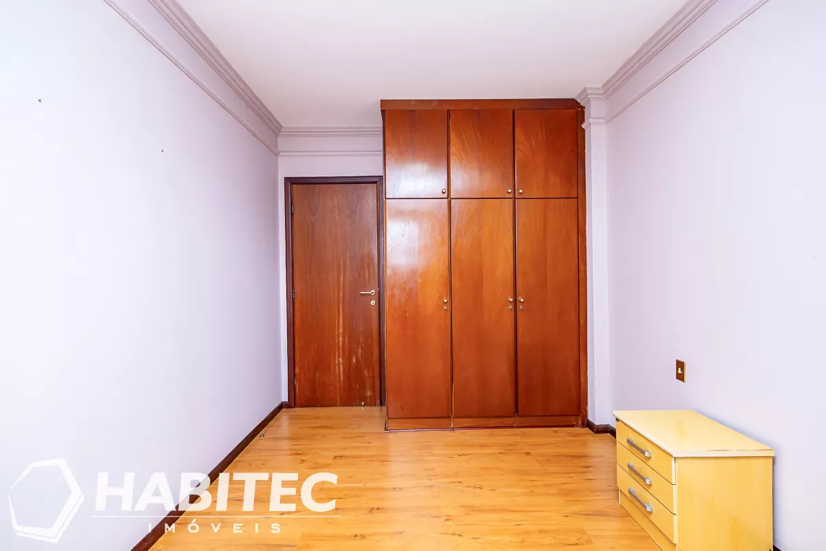 Apartamento com 04 quartos no Alto da XV -Ed Toulousse - HT3636