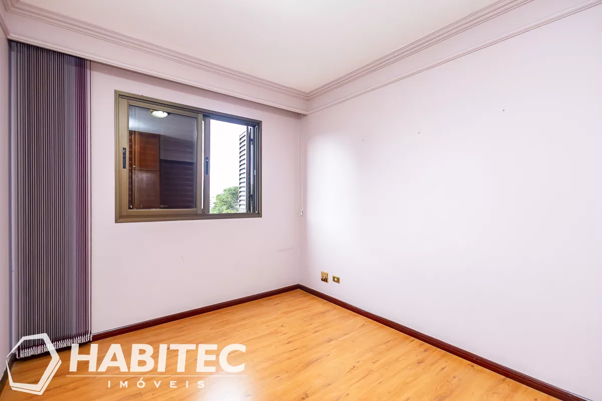 Apartamento com 04 quartos no Alto da XV -Ed Toulousse - HT3636