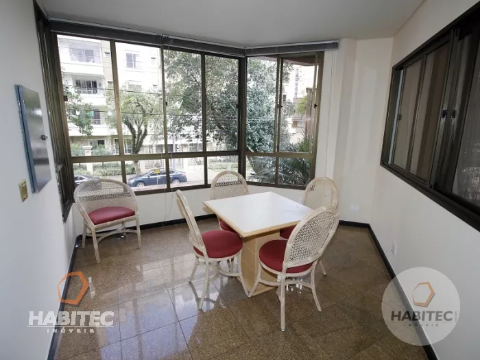 Apartamento com 04 quartos no Alto da XV -Ed Toulousse - HT3636