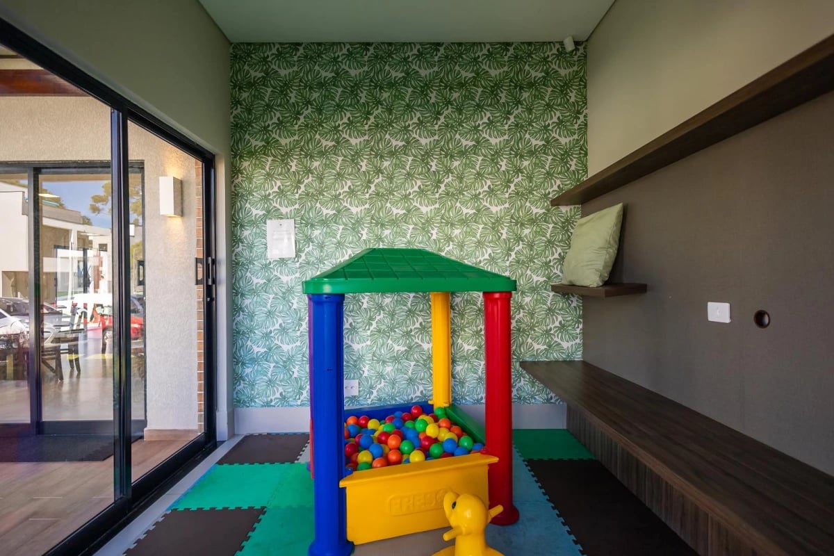 Casa condomínio fechado Pinheirinho
