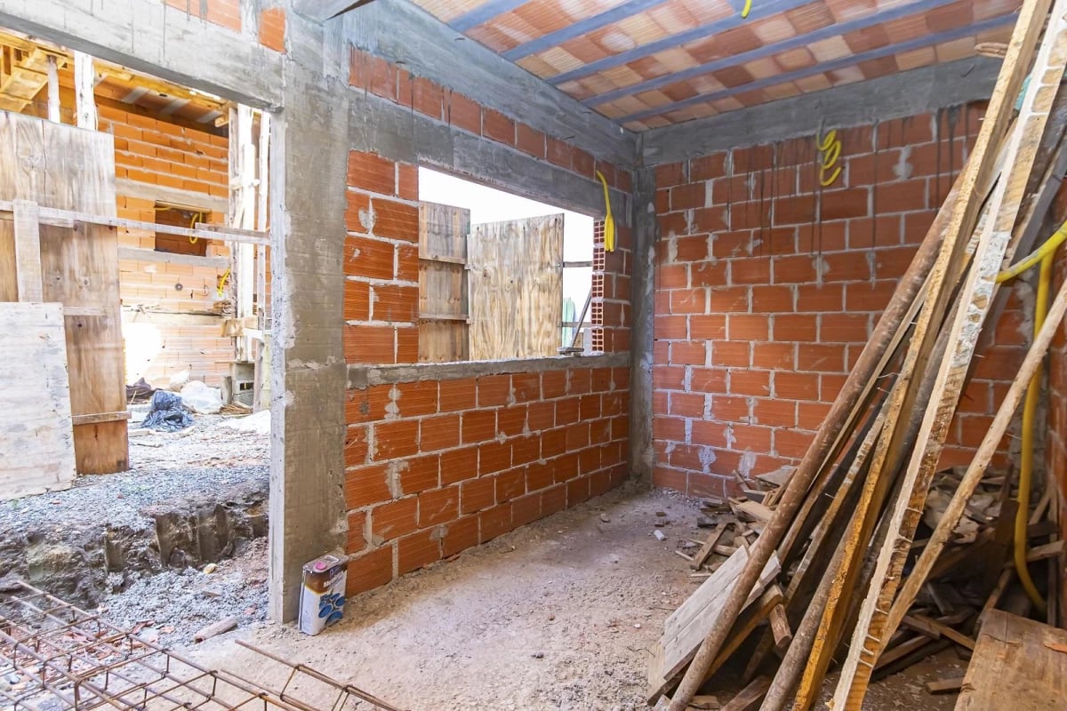 Casa condomínio fechado Pinheirinho
