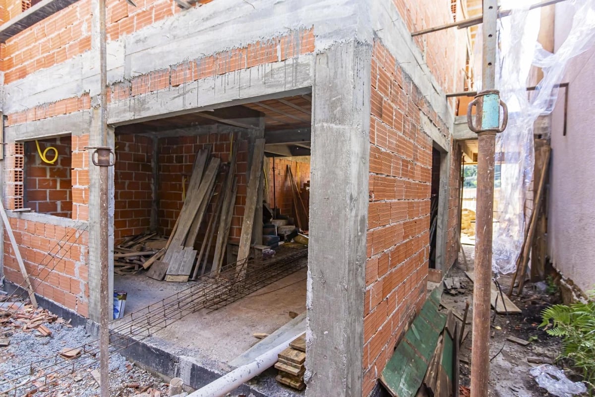 Casa condomínio fechado Pinheirinho