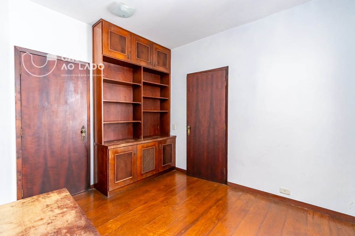 Sobrado 594m² com 5 suítes no Guabirotuba - Curitiba/PR