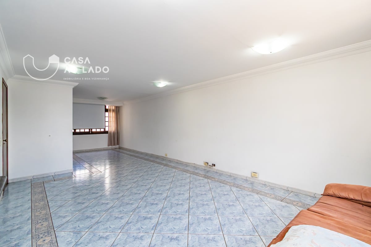 Sobrado 594m² com 5 suítes no Guabirotuba - Curitiba/PR