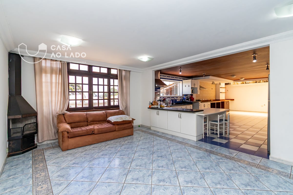 Sobrado 594m² com 5 suítes no Guabirotuba - Curitiba/PR