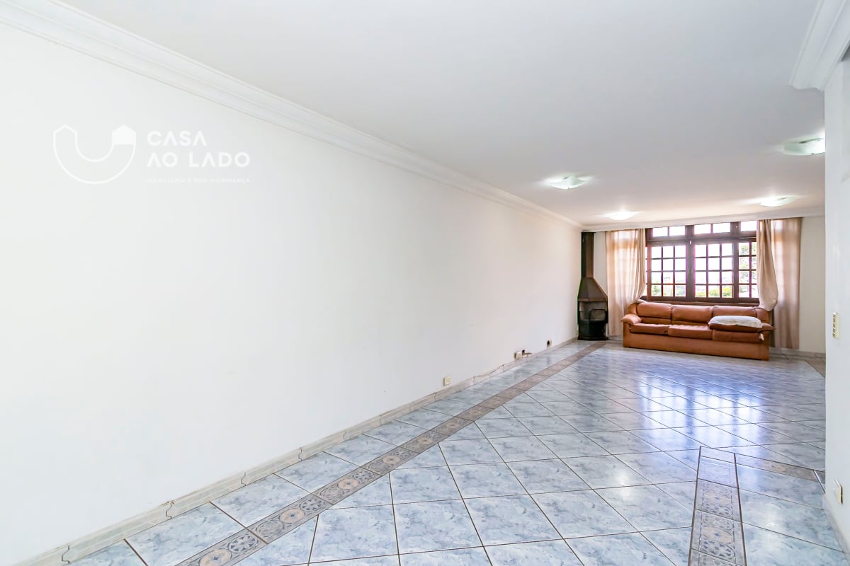 Sobrado 594m² com 5 suítes no Guabirotuba - Curitiba/PR