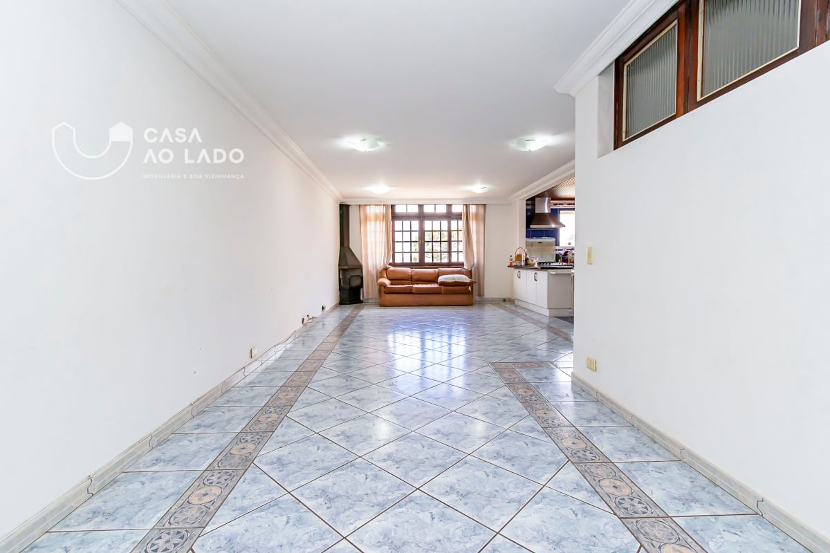 Sobrado 594m² com 5 suítes no Guabirotuba - Curitiba/PR