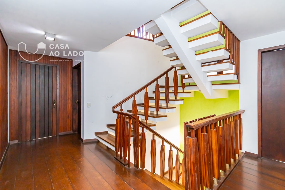 Sobrado 594m² com 5 suítes no Guabirotuba - Curitiba/PR