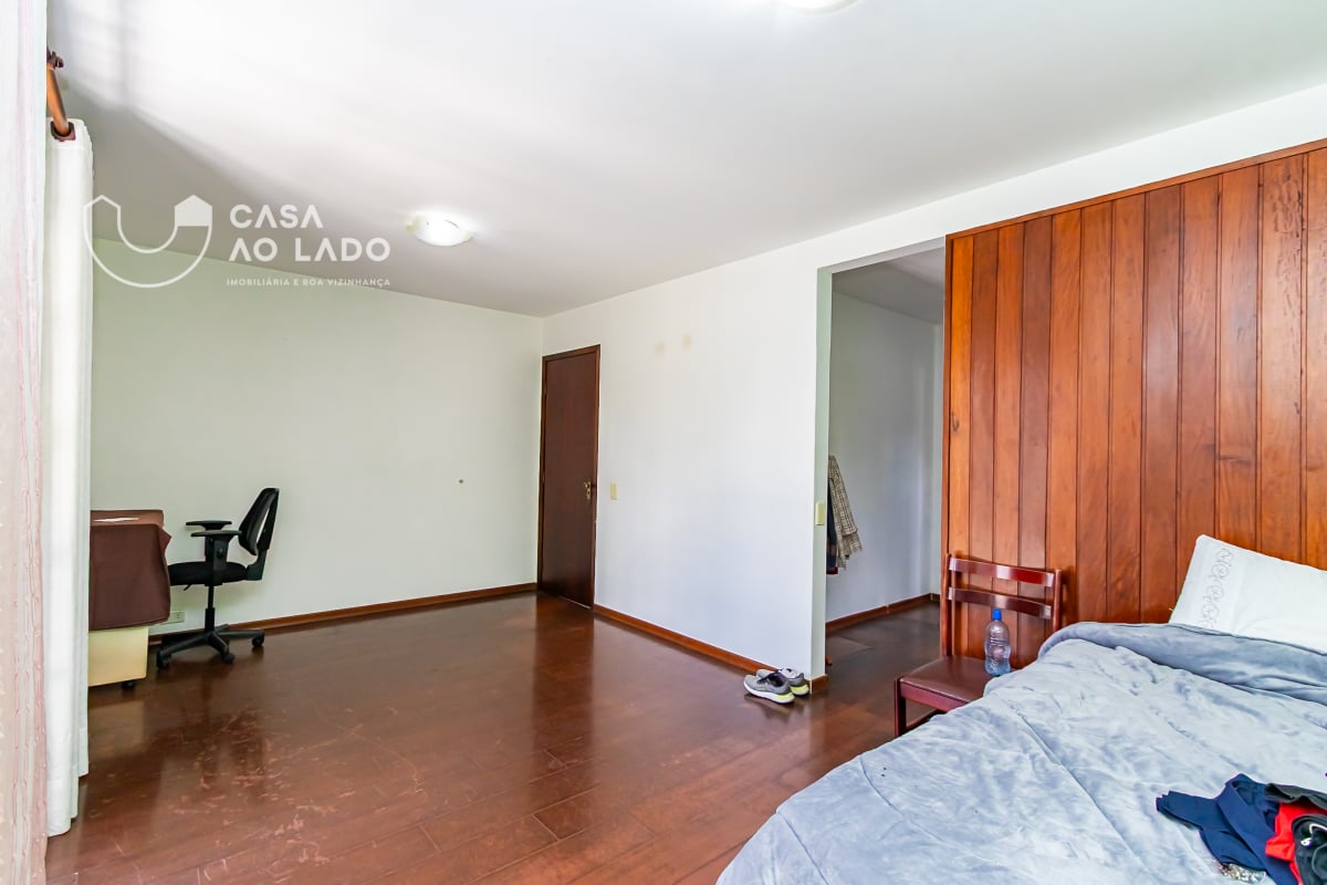 Sobrado 594m² com 5 suítes no Guabirotuba - Curitiba/PR