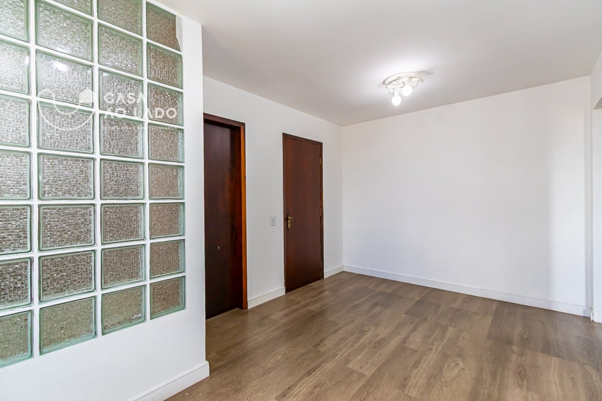 Sobrado 594m² com 5 suítes no Guabirotuba - Curitiba/PR