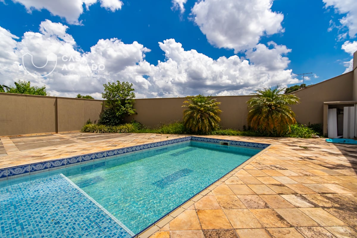 Sobrado 594m² com 5 suítes no Guabirotuba - Curitiba/PR