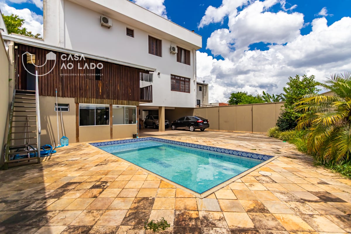 Sobrado 594m² com 5 suítes no Guabirotuba - Curitiba/PR
