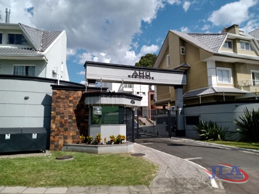 Sobrado com 3 dormitórios à venda, 250 m² por R$ 1.800.000,00 - Boa Vista - Curitiba/PR