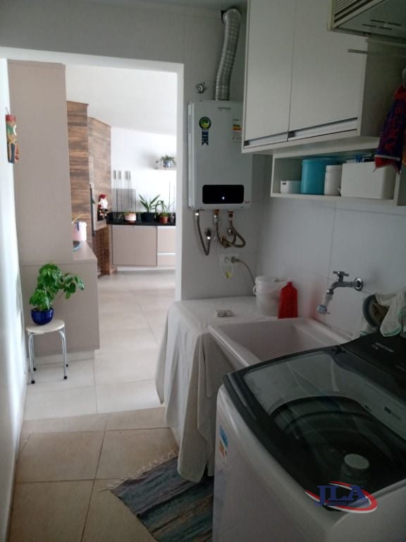 Sobrado com 3 dormitórios à venda, 250 m² por R$ 1.800.000,00 - Boa Vista - Curitiba/PR