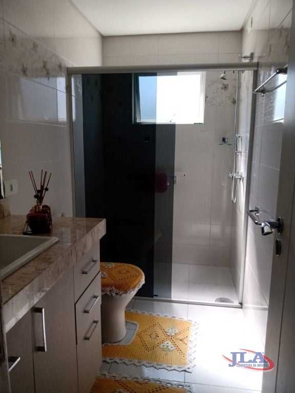 Sobrado com 3 dormitórios à venda, 250 m² por R$ 1.800.000,00 - Boa Vista - Curitiba/PR
