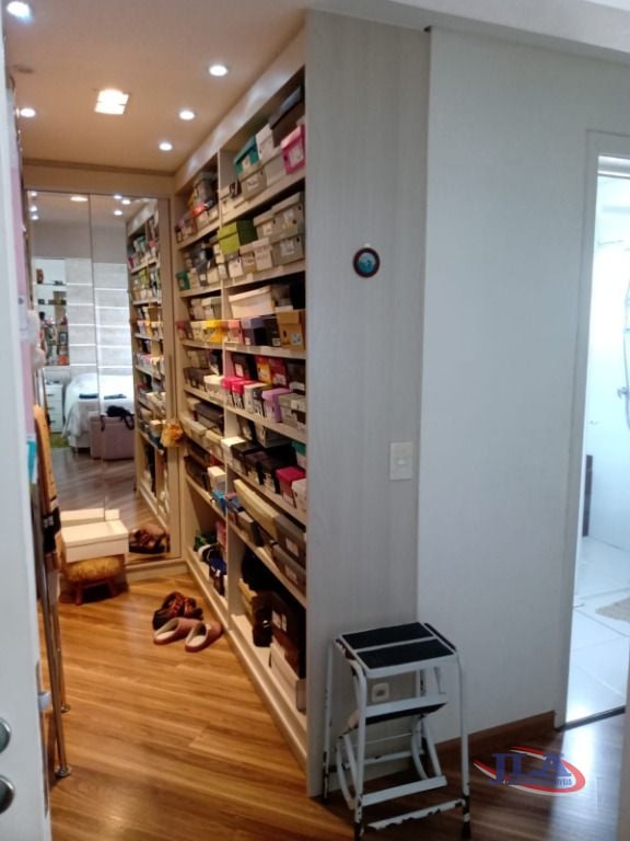 Sobrado com 3 dormitórios à venda, 250 m² por R$ 1.800.000,00 - Boa Vista - Curitiba/PR