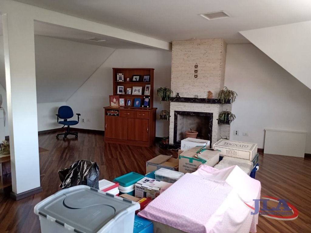 Sobrado com 3 dormitórios à venda, 250 m² por R$ 1.800.000,00 - Boa Vista - Curitiba/PR