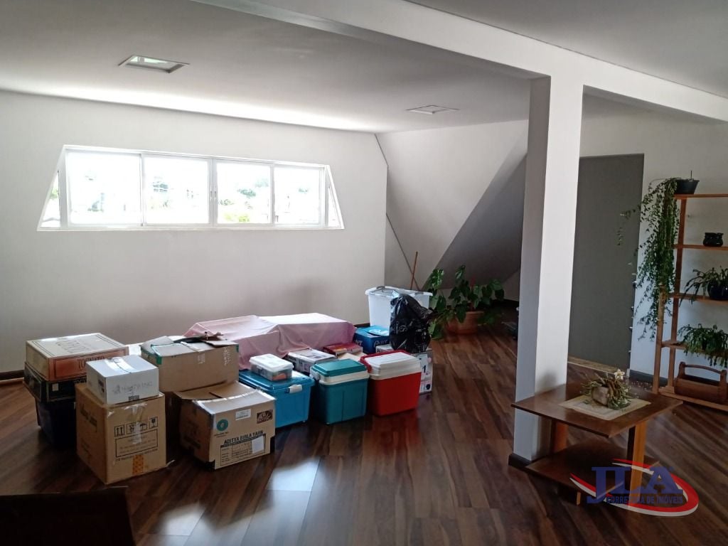Sobrado com 3 dormitórios à venda, 250 m² por R$ 1.800.000,00 - Boa Vista - Curitiba/PR