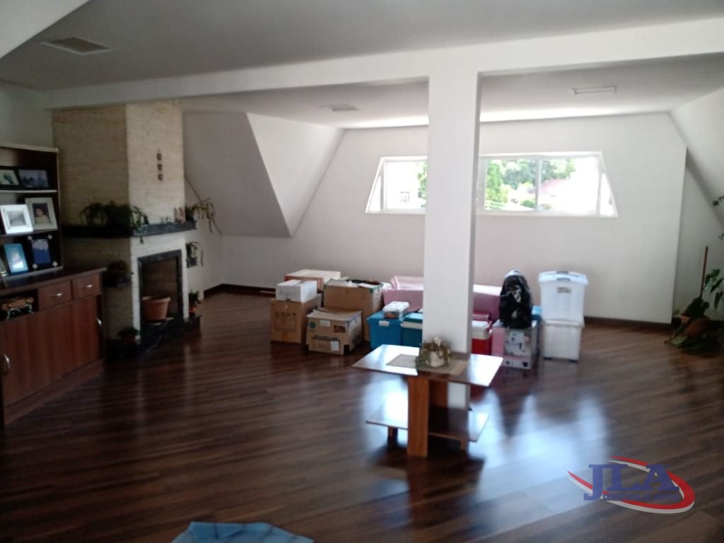 Sobrado com 3 dormitórios à venda, 250 m² por R$ 1.800.000,00 - Boa Vista - Curitiba/PR