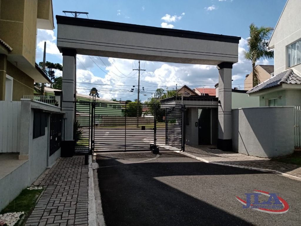 Sobrado com 3 dormitórios à venda, 250 m² por R$ 1.800.000,00 - Boa Vista - Curitiba/PR