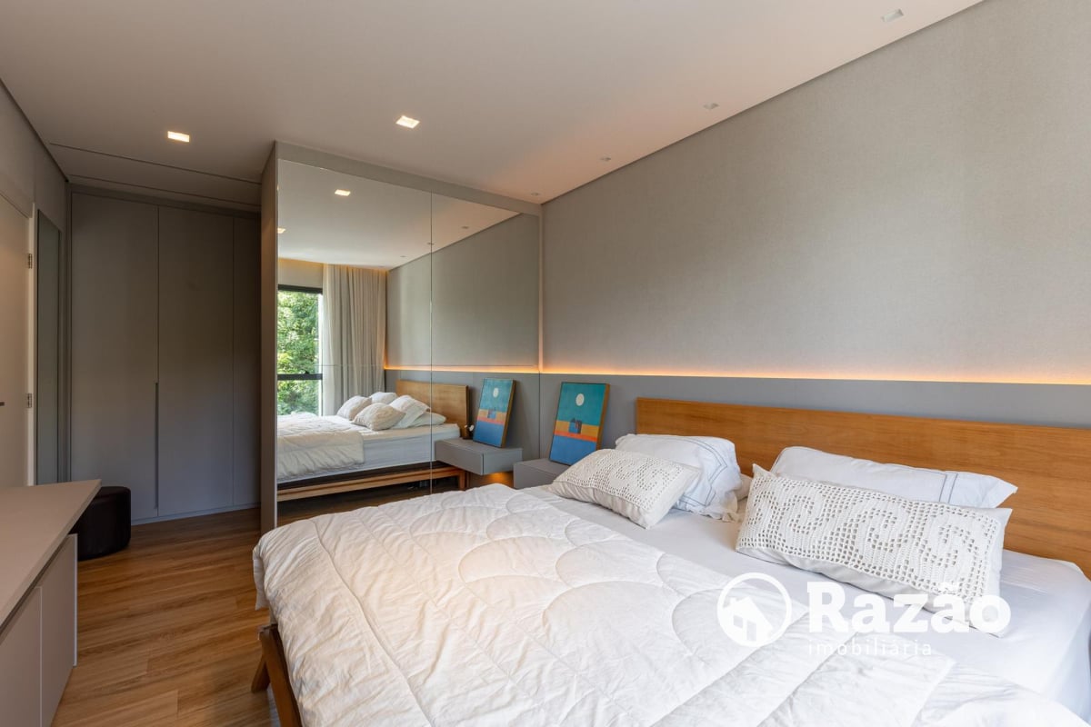 APARTAMENTO COM 2 QUARTOS - ÁREA TOTAL DE 165,67m² - ALTO DA GLÓRIA - REF 6183