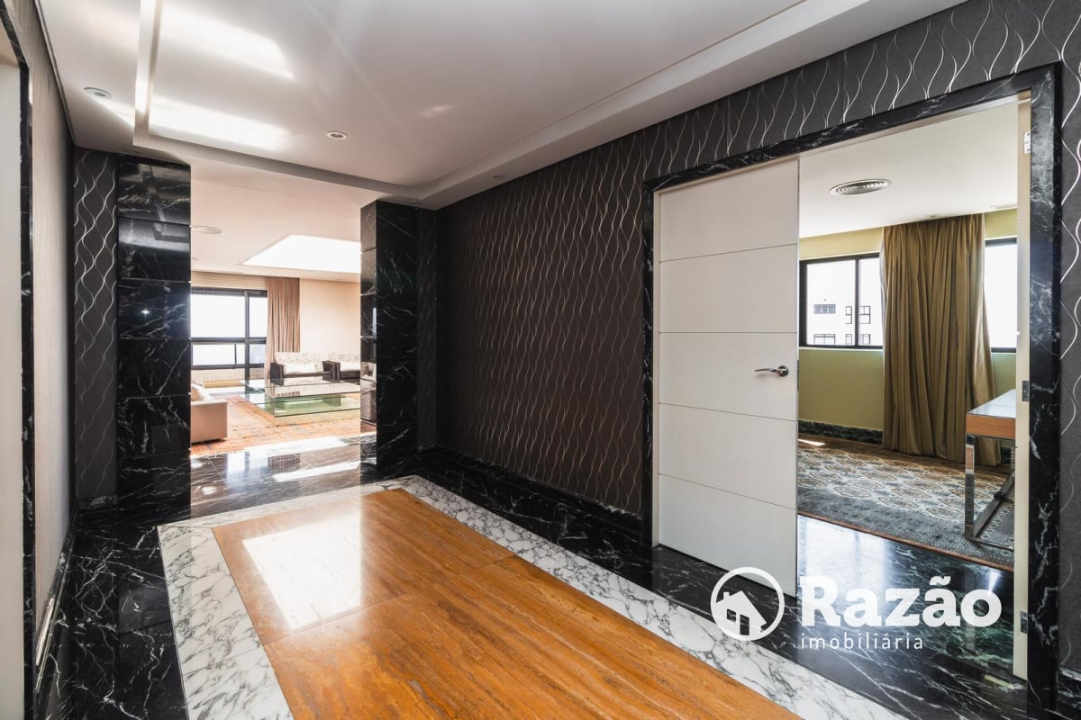Apartamento à Venda - Mossunguê, Curitiba / PR