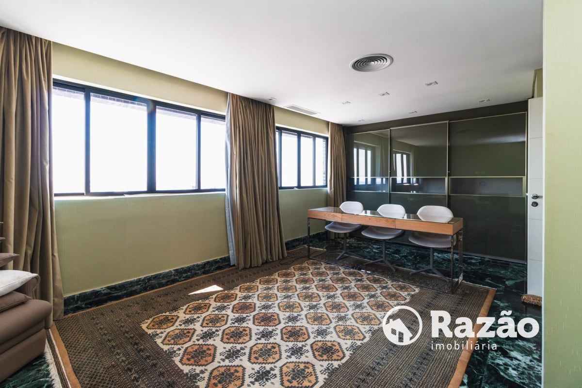 Apartamento à Venda - Mossunguê, Curitiba / PR