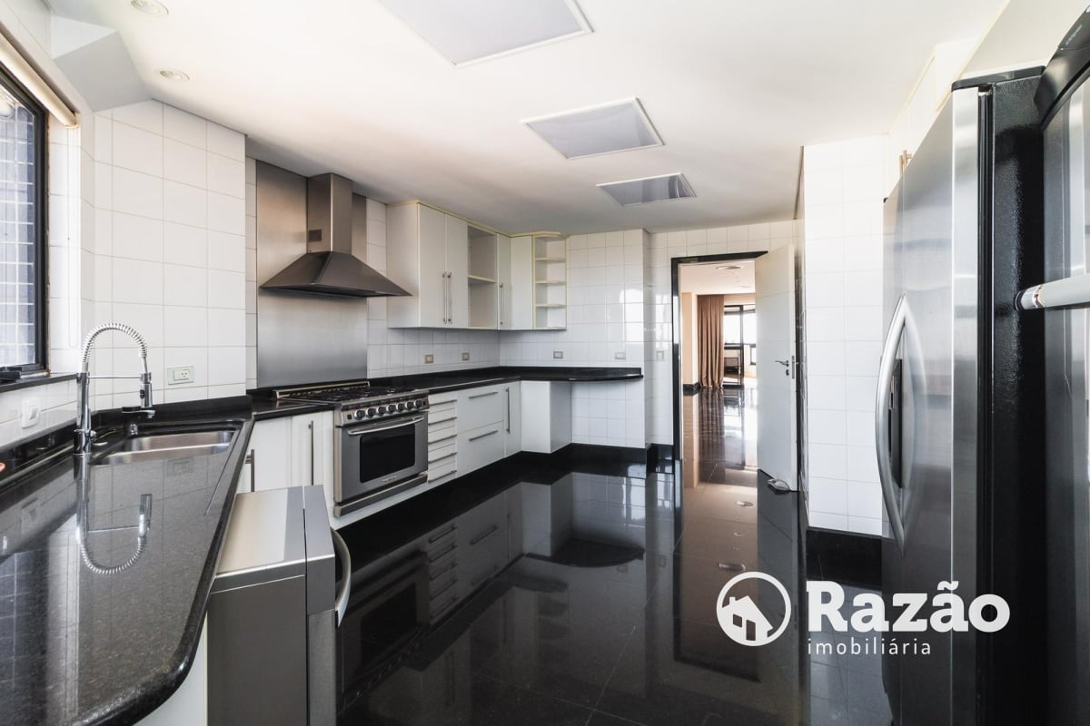 Apartamento à Venda - Mossunguê, Curitiba / PR