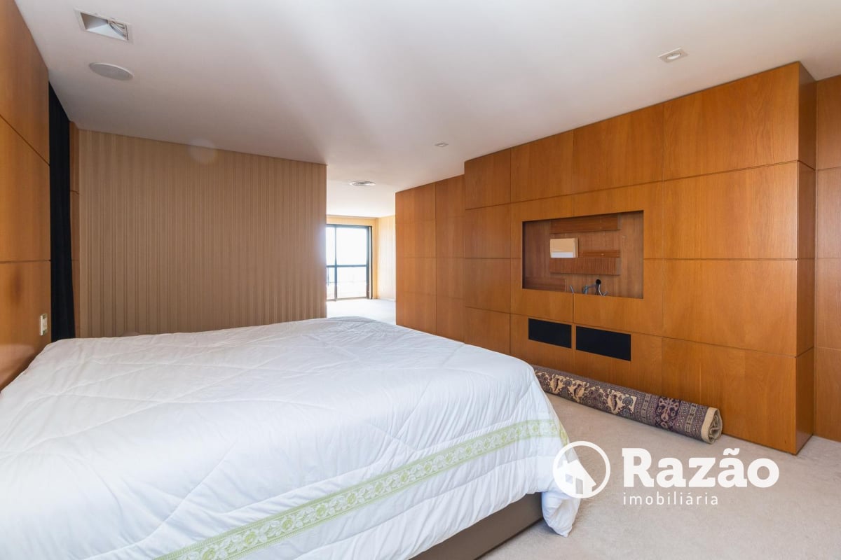 Apartamento à Venda - Mossunguê, Curitiba / PR