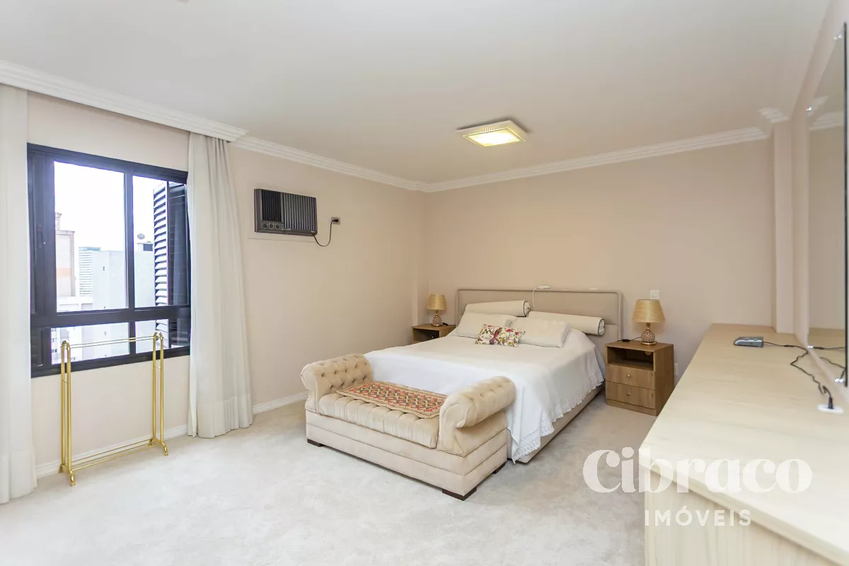 Apartamento à Venda - Água Verde, Curitiba / PR