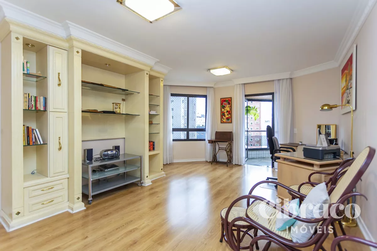 Apartamento à Venda - Água Verde, Curitiba / PR