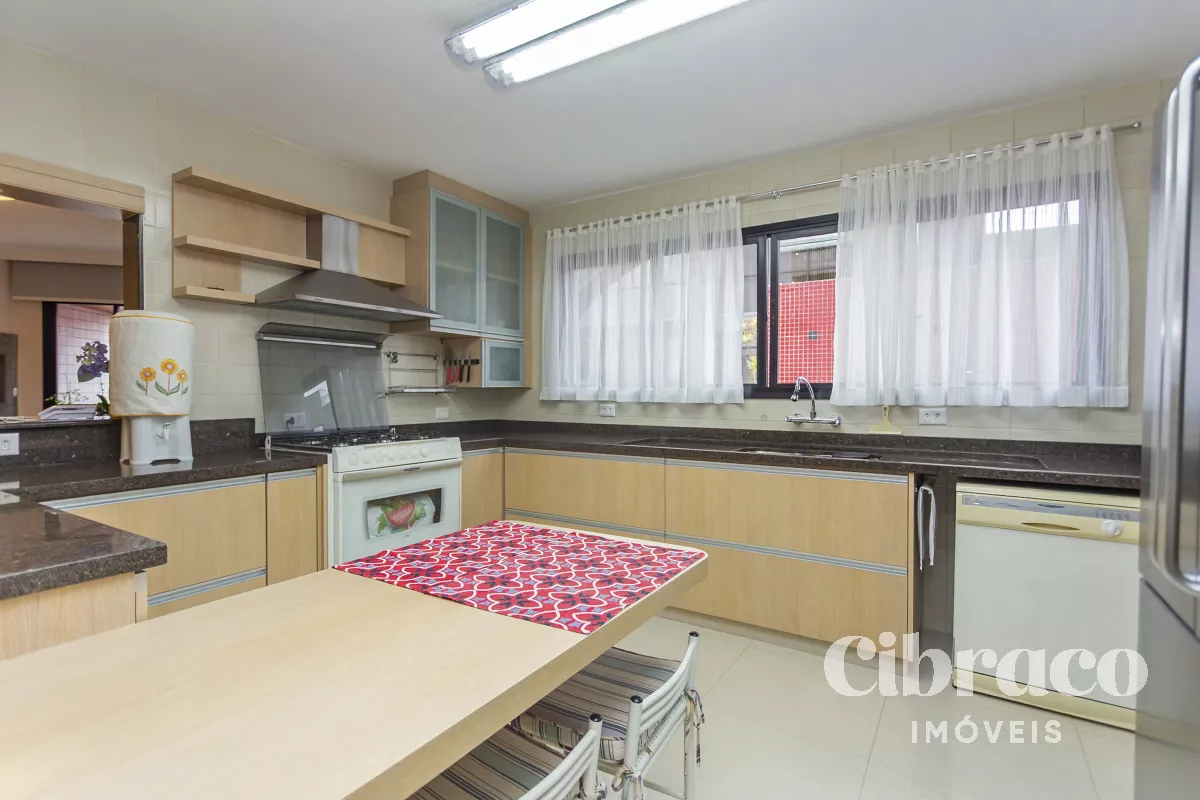 Apartamento à Venda - Água Verde, Curitiba / PR