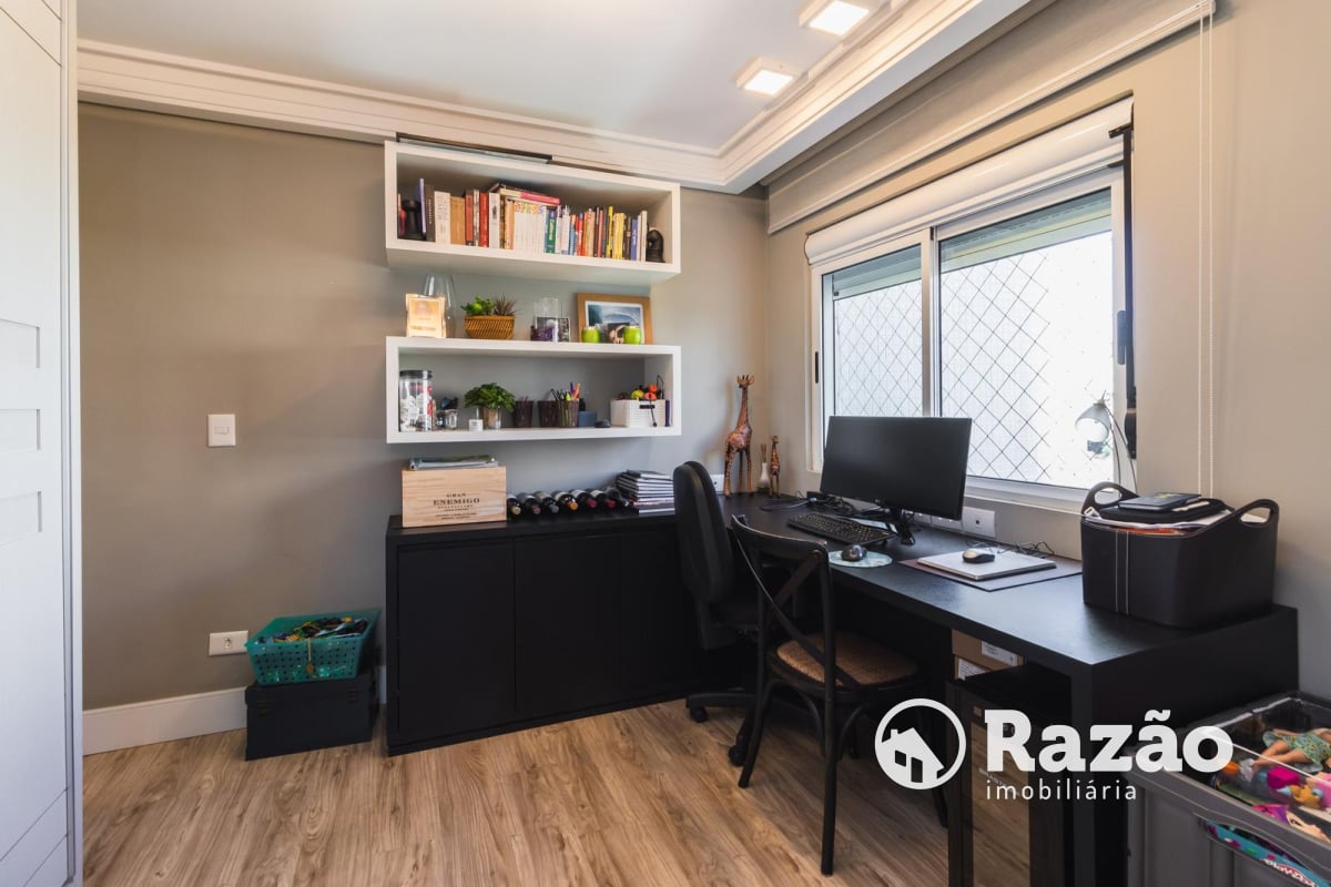 COBERTURA COM 3 QUARTOS - ÁREA TOTAL 330,64m² - BIGORRILHO - REF 5546