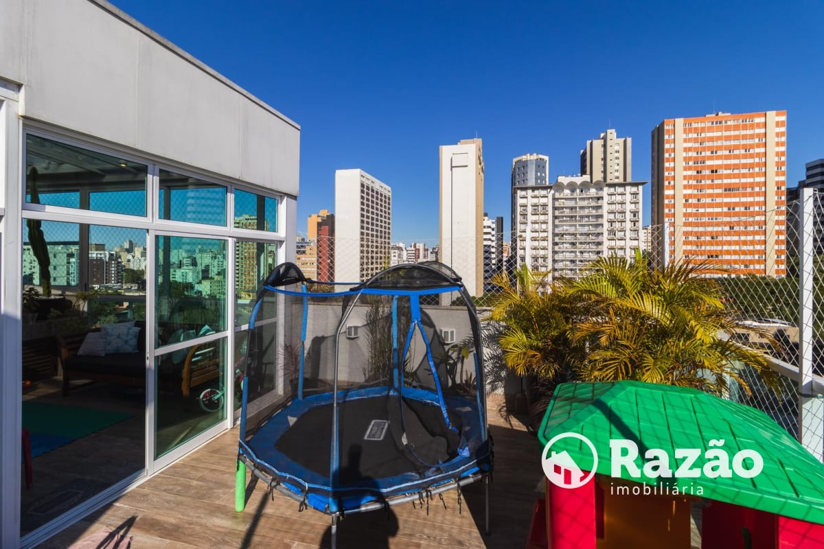 COBERTURA COM 3 QUARTOS - ÁREA TOTAL 330,64m² - BIGORRILHO - REF 5546