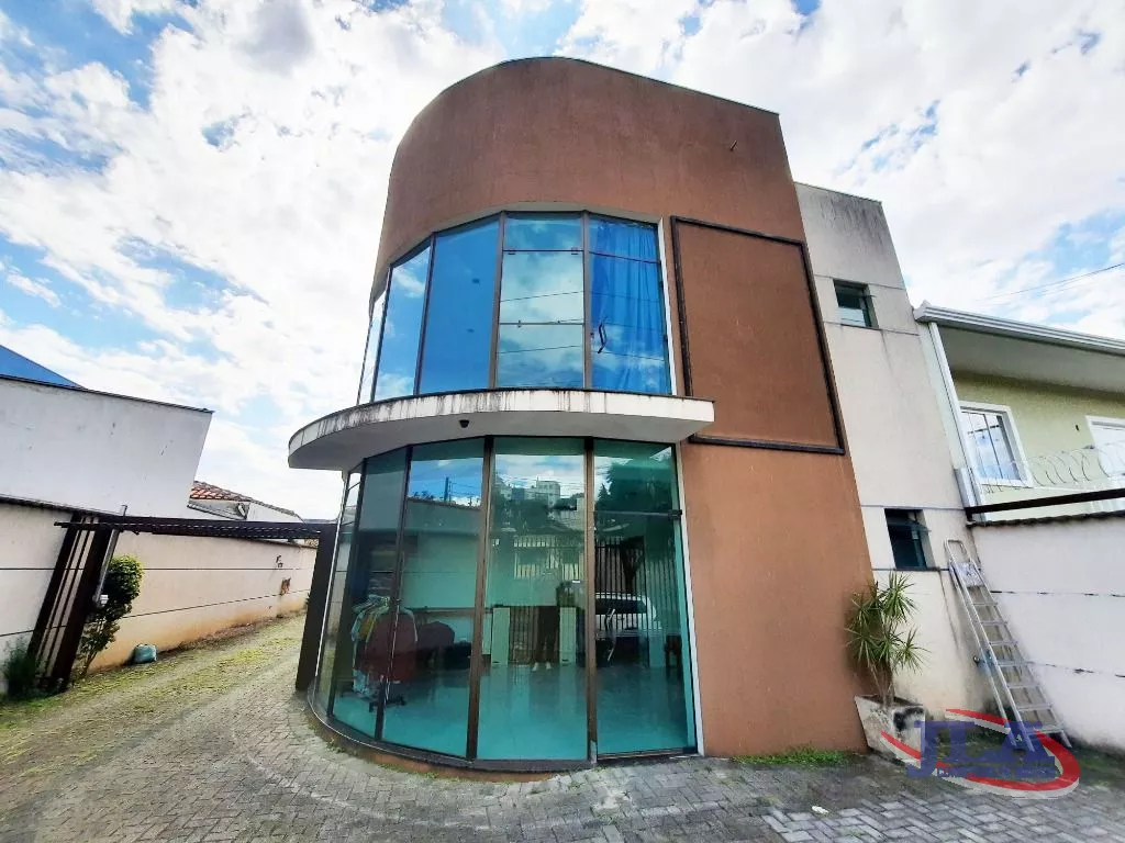 Sobrado com 3 dormitórios à venda, 295 m² por R$ 1.500.000,00 - Boa Vista - Curitiba/PR