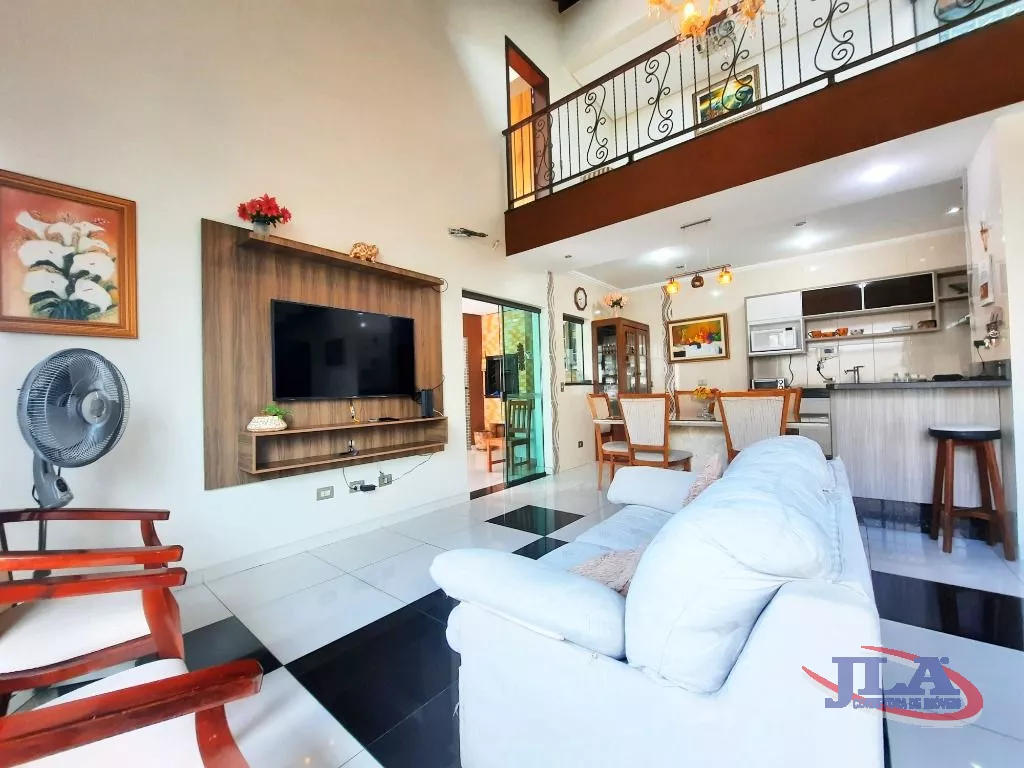 Sobrado com 3 dormitórios à venda, 295 m² por R$ 1.500.000,00 - Boa Vista - Curitiba/PR