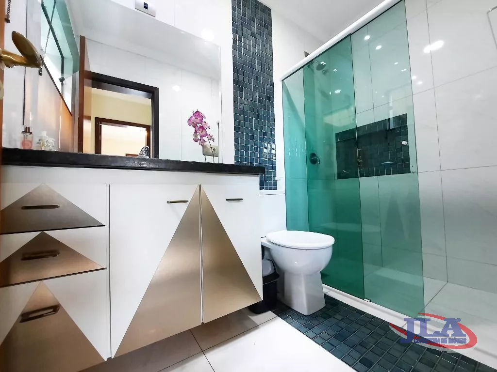 Sobrado com 3 dormitórios à venda, 295 m² por R$ 1.500.000,00 - Boa Vista - Curitiba/PR